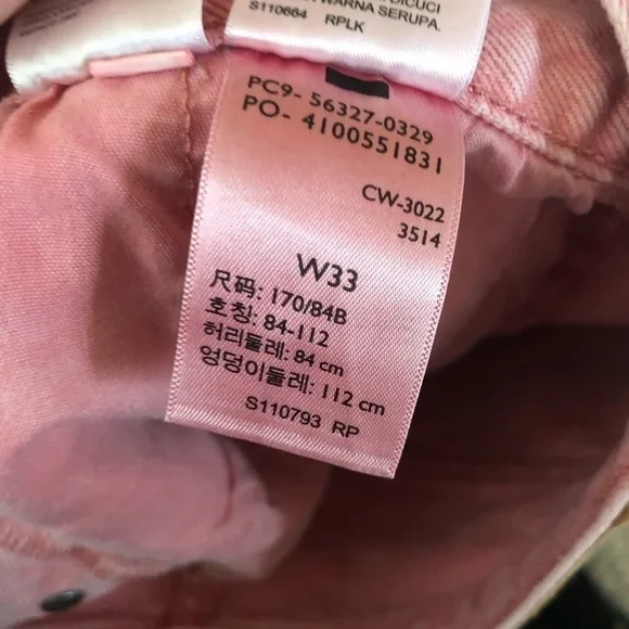 Levi’s Pink Denim Shorts Size 33 - Picture 3 of 3